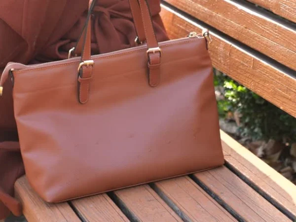 Women's Tote Bags: Spacious Sophistication, Free Shipping Included!