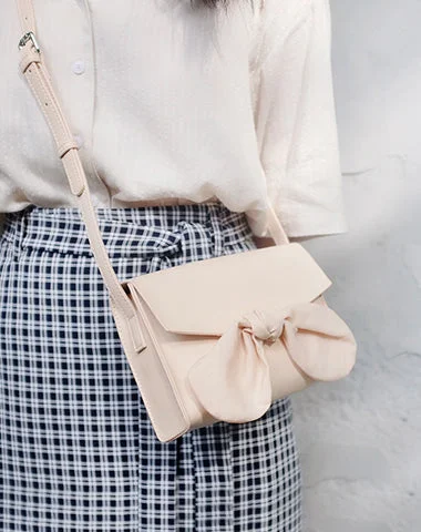 Embroidered Denim Shoulder Bag in Blue for a Vintage VibeBeige LEATHER WOMEN Bowknot SHOULDER BAG FOR WOMEN