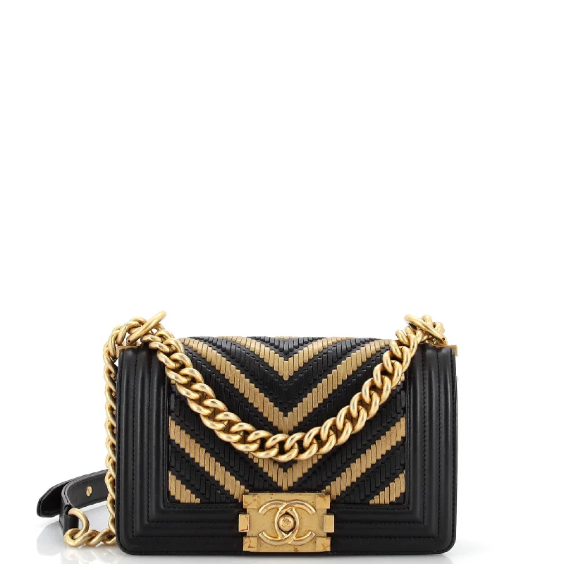 Leather Shoulder Bag with Magnetic Closure in Black for Quick AccessBoy Flap Bag Braided Chevron Calfskin and Lambskin Small