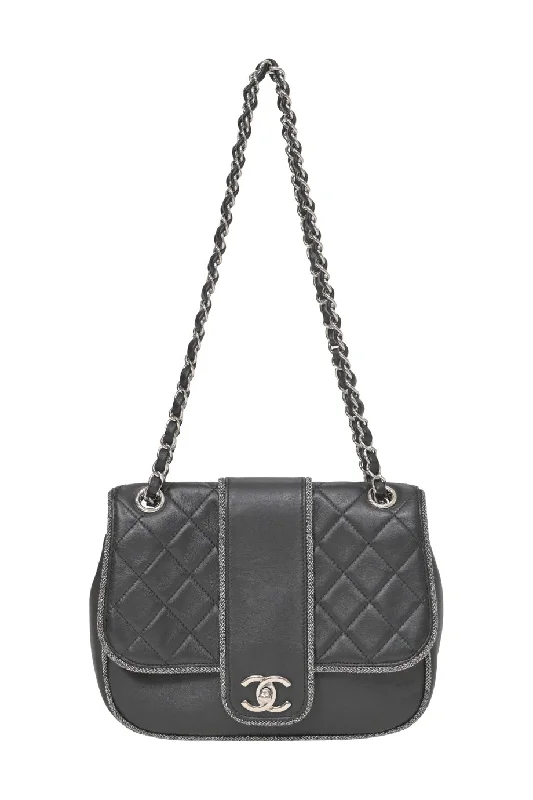 [WB6897] Chanel | Cross-Body Bag