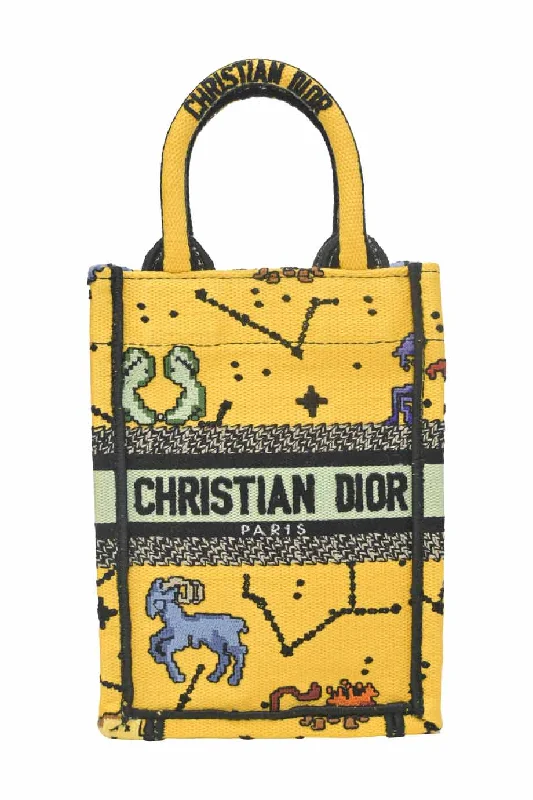 Women's Tote Bag with Zipper Closure in Red for Secure Storage[WB6380] Christian Dior | Tote Bag