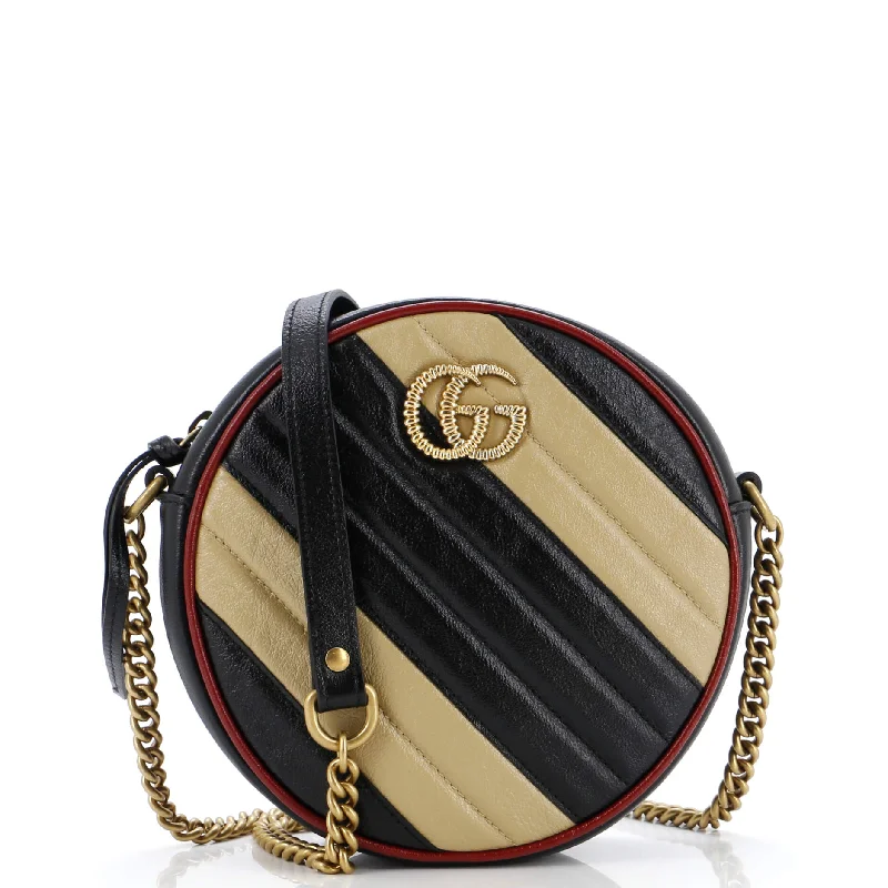 Shoulder Bag with Chain Strap in Silver for a Trendy AppearanceGG Marmont Round Shoulder Bag Diagonal Quilted Leather Mini
