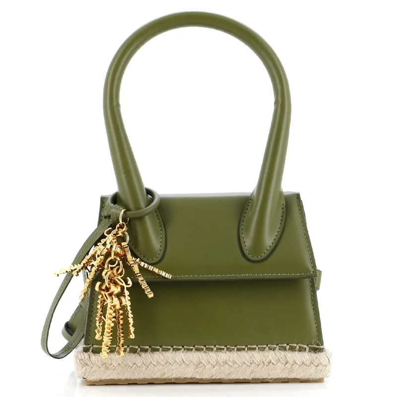 Metallic Shoulder Bag in Gold for Special OccasionsLe Chiquito Moyen Cardao Bag Leather and Raffia Mini