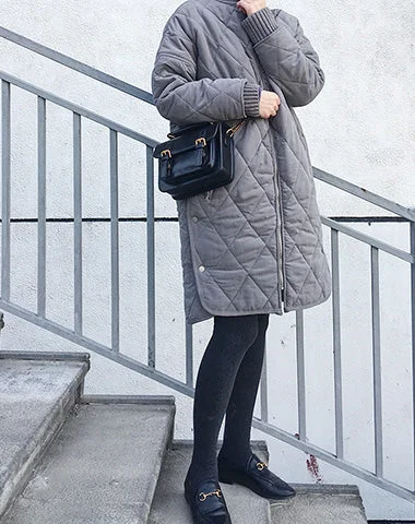Quilted Shoulder Bag in Cream for a Classic and Elegant LookLEATHER WOMEN Small Handbag Purse SHOULDER BAG Purse FOR WOMEN Quilted Shoulder Bag in Cream for a Classic and Elegant LookLEATHER WOMEN Small Handbag Purse SHOULDER BAG Purse FOR WOMEN