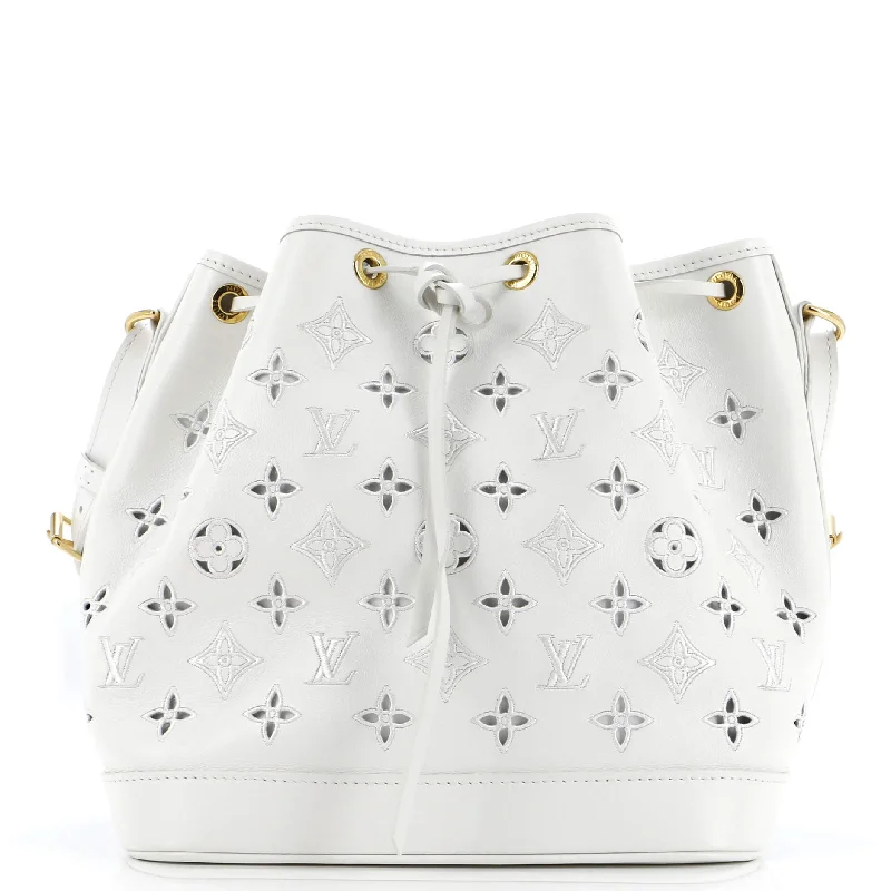 Shoulder Bag with Chain Strap in Silver for a Trendy AppearancePetit Noe NM Handbag Monogram Cutout Broderie Leather