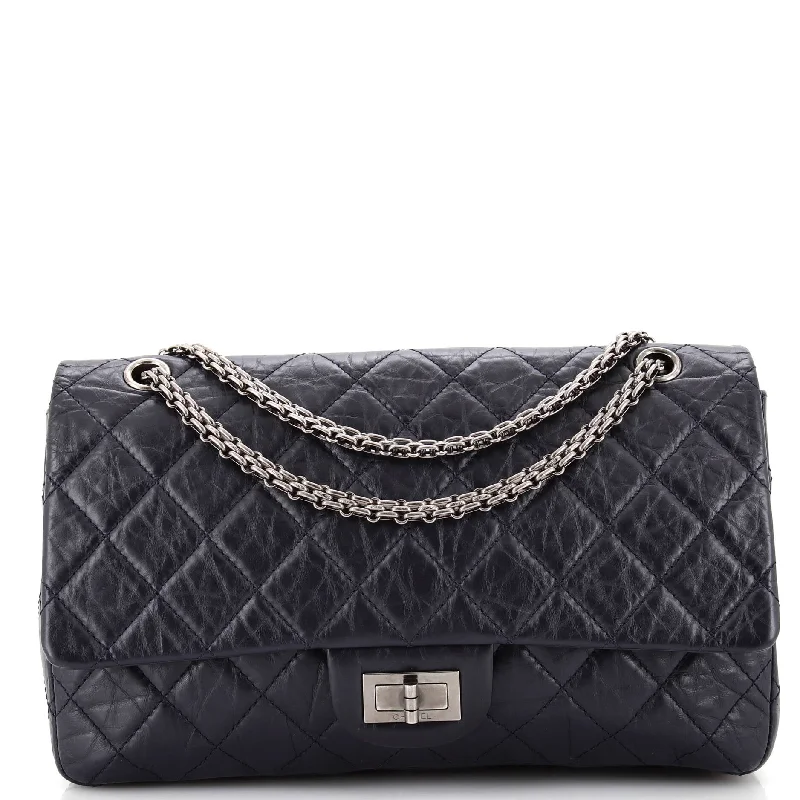 Shoulder Bag with Chain Strap in Silver for a Trendy AppearanceReissue 2.55 Flap Bag Quilted Aged Calfskin 227