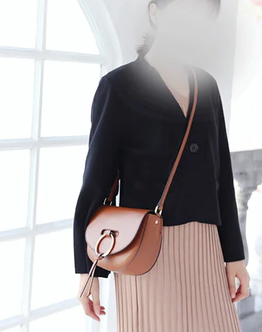 Quilted Shoulder Bag in Cream for a Classic and Elegant LookStylish Saddle LEATHER WOMENs SHOULDER BAGs Purse FOR WOMEN