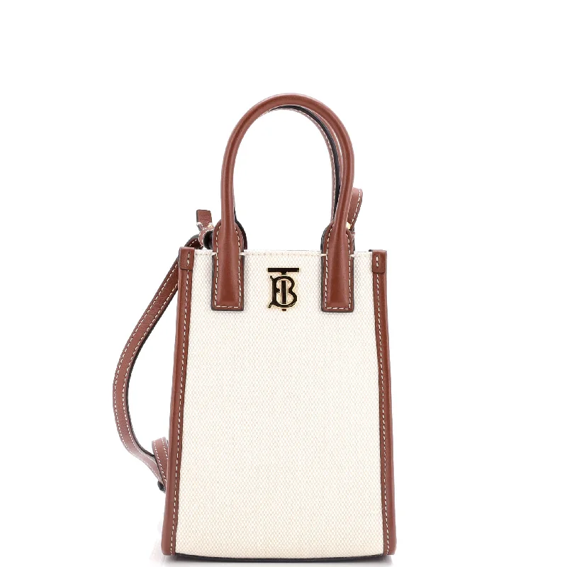 Quilted Shoulder Bag in Cream for a Classic and Elegant LookTB Top Handle Phone Case Canvas with Leather