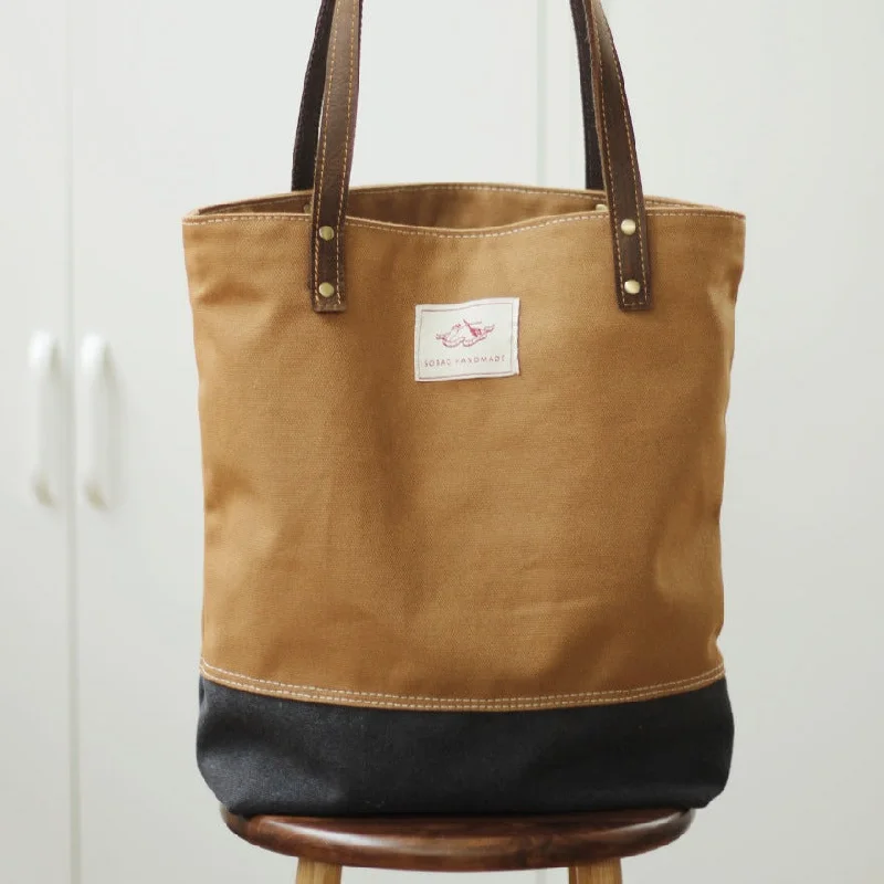 Quilted Tote Bag in Cream with Silver Hardware for a Classic and Sophisticated StyleWomen Khaki&Black Canvas Shopper Tote Bag Canvas Tote Shoulder Bag Handbag for Mens