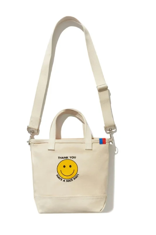 Patchwork Tote Bag in Denim with Vintage - Inspired Designs for a Retro AppealWomen's Take Out Bucket Bag In Canvas