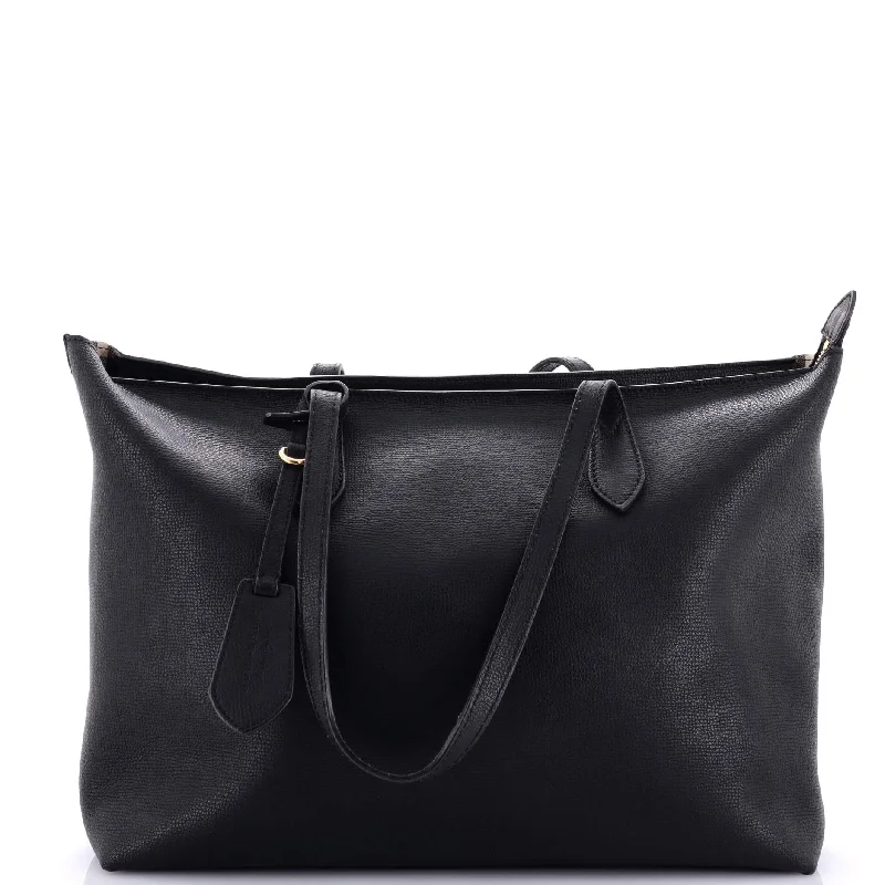 Metallic Tote Bag in Rose Gold with Chain Handles for a Glamorous Night OutZip Tote Leather and Haymarket Check Coated Canvas Medium Metallic Tote Bag in Rose Gold with Chain Handles for a Glamorous Night OutZip Tote Leather and Haymarket Check Coated Canvas Medium