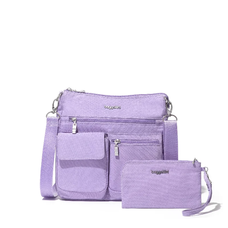 Women's Crossbody Bag with Chain Strap in Gold for a Glamorous Touchbaggallini Women's Modern Everywhere Slim Crossbody Bag with RFID Wristlet Women's Crossbody Bag with Chain Strap in Gold for a Glamorous Touchbaggallini Women's Modern Everywhere Slim Crossbody Bag with RFID Wristlet