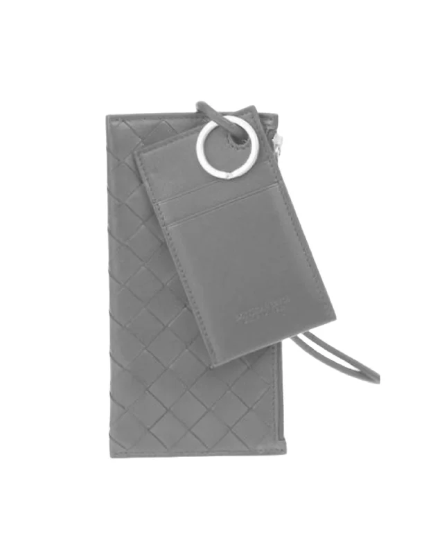 Straw Crossbody Bag in Natural Color for Beach Vacations and Summer DaysBottega Veneta Crossbody Double Pouch Bag Straw Crossbody Bag in Natural Color for Beach Vacations and Summer DaysBottega Veneta Crossbody Double Pouch Bag