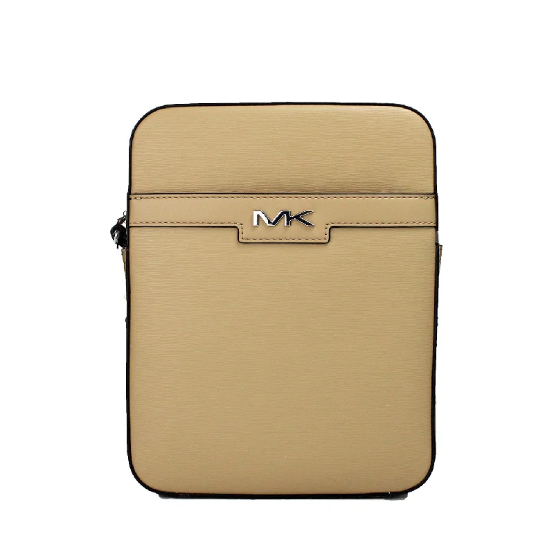 Plus - size Women's Crossbody Bag in Burgundy for Ample StorageMichael Kors Cooper Medium Camel Crossgrain Leather F Crossbody Women's Bag Plus - size Women's Crossbody Bag in Burgundy for Ample StorageMichael Kors Cooper Medium Camel Crossgrain Leather F Crossbody Women's Bag
