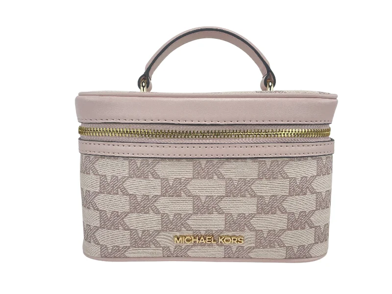 Straw Crossbody Bag in Natural Color for Beach Vacations and Summer DaysMichael Kors Jet Set Medium Powder Blush Jacquard Canvas Zip Trunk Crossbody Women's Bag