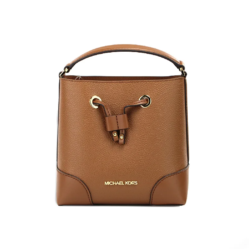 Medium - sized Canvas Crossbody Bag in Beige with Floral Print for Spring OutingsMichael Kors Mercer Small Luggage Pebbled Leather Bucket Crossbody Bag Women's Purse Medium - sized Canvas Crossbody Bag in Beige with Floral Print for Spring OutingsMichael Kors Mercer Small Luggage Pebbled Leather Bucket Crossbody Bag Women's Purse