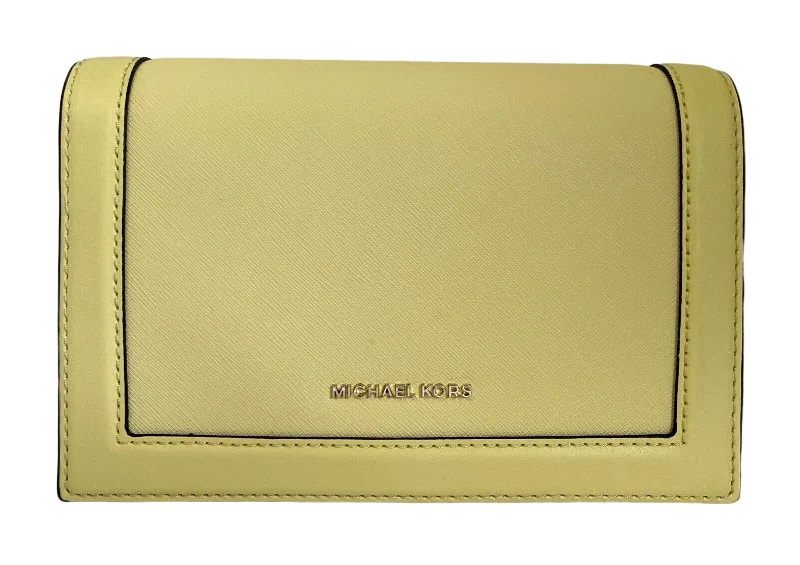Straw Crossbody Bag in Natural Color for Beach Vacations and Summer DaysMichael Kors Women's Jet Set Chain Saffiano Leather Flap Crossbody Bag Straw Crossbody Bag in Natural Color for Beach Vacations and Summer DaysMichael Kors Women's Jet Set Chain Saffiano Leather Flap Crossbody Bag