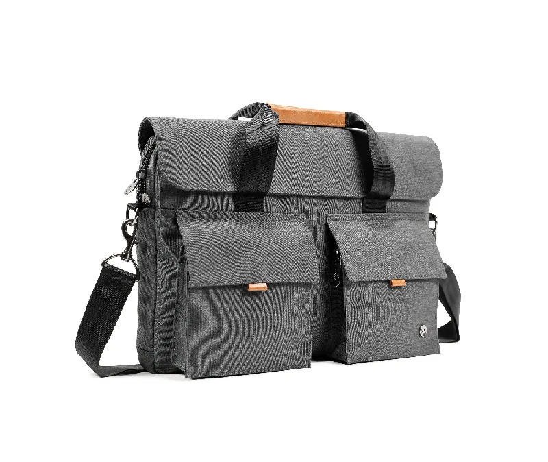Leather - Trimmed Denim Crossbody Bag in Blue for a Vintage - Inspired LookPKG Richmond 10L Messenger Bag Leather - Trimmed Denim Crossbody Bag in Blue for a Vintage - Inspired LookPKG Richmond 10L Messenger Bag