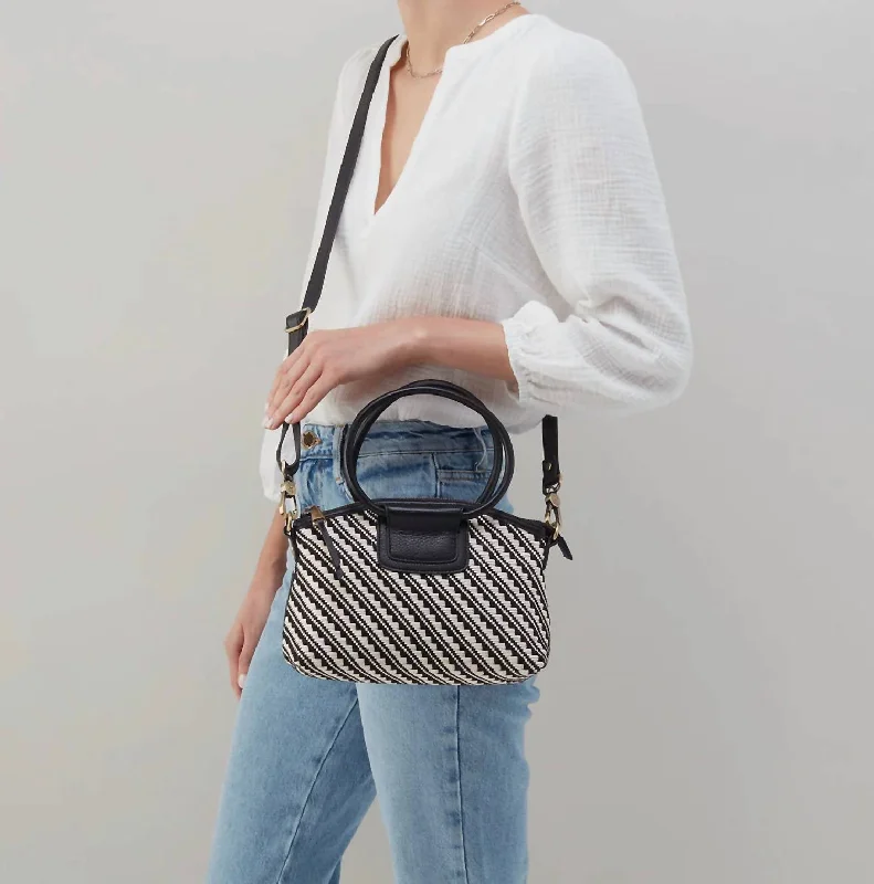 Geometric - Printed PVC Crossbody Bag in Multicolor for Trendy Street StyleWomen's Sheila Zip Crossbody In Black & White Woven